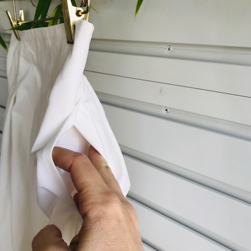 High Waisted Dry Stretch Tucked Skirt - Picture 3 of 8